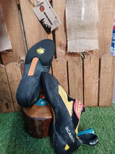 Cargar imagen en el visor de la galería, XSGRIP 2 VIBRAM ▷ La Mejor Suela para Pies de Gato 2025