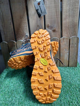 Cargar imagen en el visor de la galería, VIBRAM ZEGAMA ▷ La Mejor Suela para Trailrunning 2025