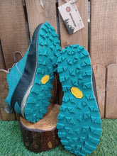 Cargar imagen en el visor de la galería, VIBRAM ZEGAMA ▷ La Mejor Suela para Trailrunning 2025