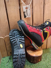 Cargar imagen en el visor de la galería, MULAZ VIBRAM ▷ La Mejor Suela para Alpinismo 2025